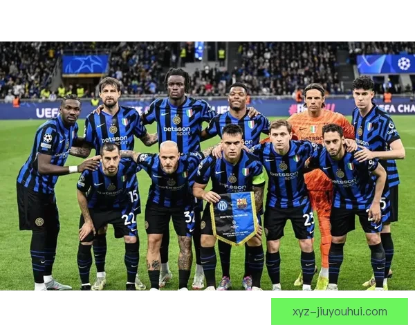 国际米兰夺冠庆典邓弗里斯举侮辱特奥横幅足协展开调查